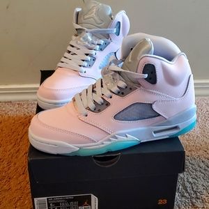 Retro 5 Easter